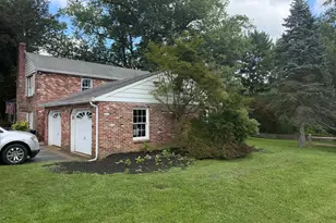 247 Yarmouth Ln, Media, PA 19063 - Photo 2
