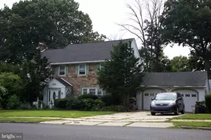 514 Beverly Blvd, Upper Darby, PA 19082 - Photo 2