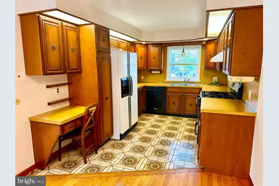 2432 W Chester Pike, Broomall, PA 19008 - Photo 18