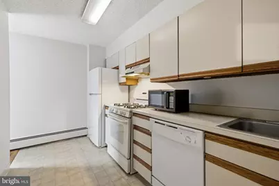 1030 E Lancaster #1001, Bryn Mawr, PA 19010 - Photo 4