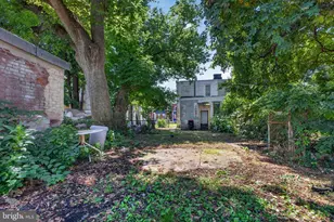 18 E 21st St, Chester, PA 19013 - Photo 16