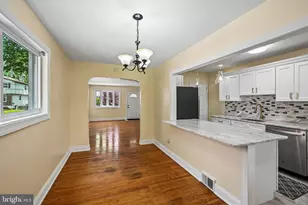 102 Lincoln Ave, Collingdale, PA 19023 - Photo 8
