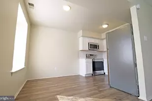 5200 Hilltop Dr, Brookhaven, PA 19015 - Photo 8