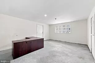 806 Powell Ave, Darby, PA 19023 - Photo 10