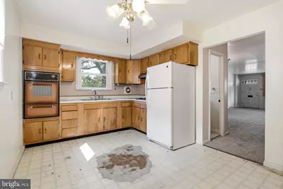 207 S Academy Avenue, Glenolden, PA 19036 - Photo 16