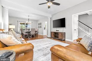 1085 Forest Ln, Glen Mills, PA 19342 - Photo 4