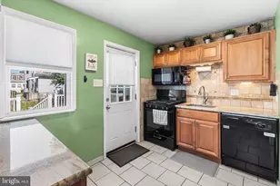 220 Norwood Ave, Holmes, PA 19043 - Photo 10