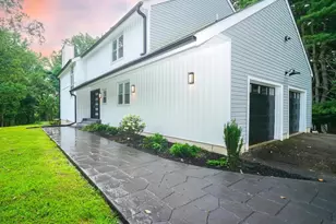 1375 Pond View Ln, Newtown Square, PA 19073 - Photo 6