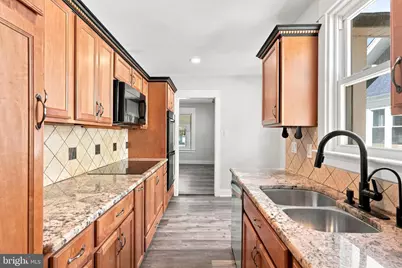 918 7th Ave, Prospect Park, PA 19076 - Photo 32
