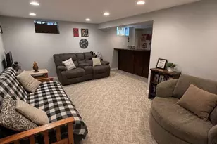 5200 Hilltop Dr, Brookhaven, PA 19015 - Photo 10