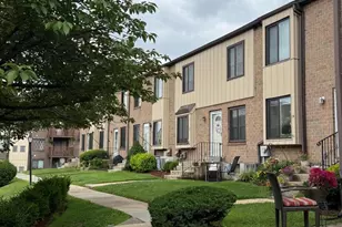 5200 Hilltop Dr, Brookhaven, PA 19015 - Photo 4