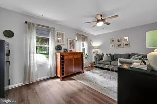 75 Park Vallei Ln, Brookhaven, PA 19015 - Photo 8