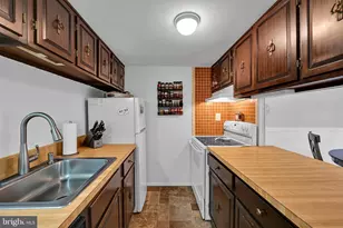 75 Park Vallei Ln, Brookhaven, PA 19015 - Photo 16