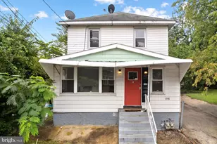 816 Greenhill Rd, Sharon Hill, PA 19079 - Photo 1