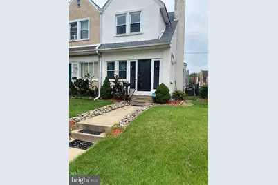 209 N Wycombe Avenue, Lansdowne, PA 19050 - Photo 2
