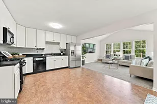 735 Hawthorne Ln, Aston, PA 19014 - Photo 10