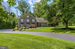735 Hamilton Rd, Bryn Mawr, PA 19010 - Photo 1