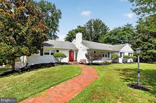 422 Conard Dr, Springfield, PA 19064 - Photo 2