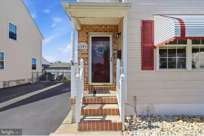 1923 Oak Leaf Lane, Holmes, PA 19043 - Photo 4