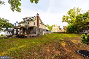 22 S Linden Ave, Upper Darby, PA 19082 - Photo 10