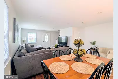640 Pennsylvania Avenue, Prospect Park, PA 19076 - Photo 8