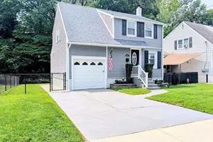 640 Pennsylvania Ave, Prospect Park, PA 19076 - Photo 1