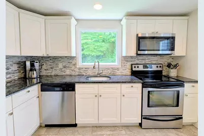 640 Pennsylvania Avenue, Prospect Park, PA 19076 - Photo 12