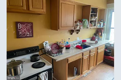 207 Highland Avenue, Chester, PA 19013 - Photo 12