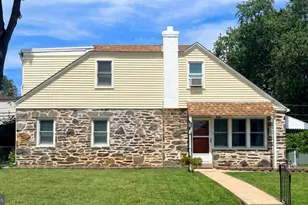 741 Cricket Ln, Aldan, PA 19018 - Photo 1