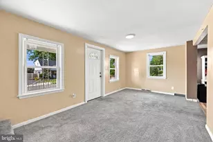 419 Gorsuch St, Folsom, PA 19033 - Photo 6