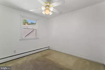 130 S Wells Avenue, Glenolden, PA 19036 - Photo 8