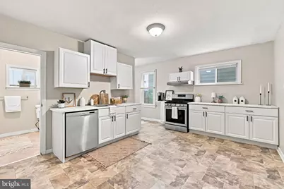 35 Marshall Avenue, Marcus Hook, PA 19061 - Photo 8