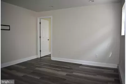 13 W 10th Street #B, Marcus Hook, PA 19061 - Photo 2