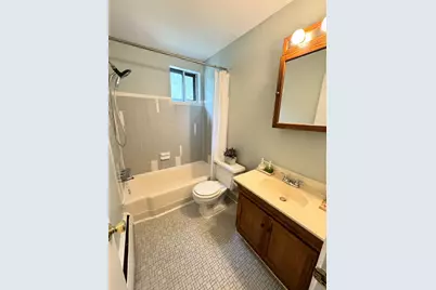 100 E Glenolden Avenue #C-4, Glenolden, PA 19036 - Photo 16