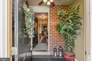 24 Winding, Upper Chichester, PA 19061 - Photo 2