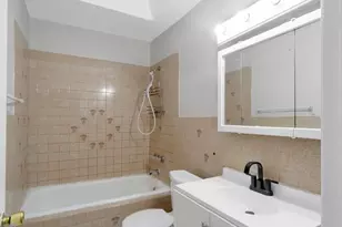 7032 Clover Ln, Upper Darby, PA 19082 - Photo 14