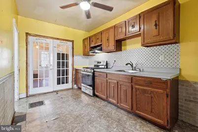 1 Spruce Street, Marcus Hook, PA 19061 - Photo 10