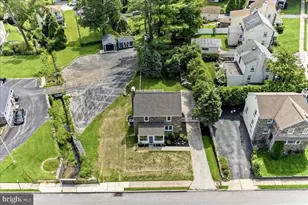 125 S Sproul Rd, Broomall, PA 19008 - Photo 6