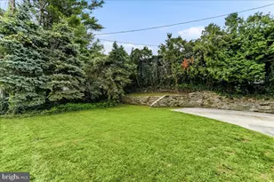 125 S Sproul Rd, Broomall, PA 19008 - Photo 14