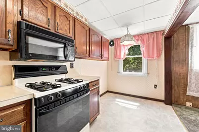310 Westmont Drive, Collingdale, PA 19023 - Photo 2
