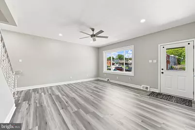105 Fronefield Avenue, Marcus Hook, PA 19061 - Photo 6