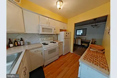 802 South Ave #C2, Secane, PA 19018 - Photo 14