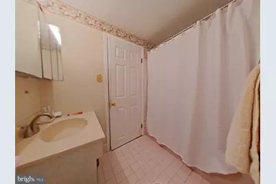 802 South Ave #C2, Secane, PA 19018 - Photo 20