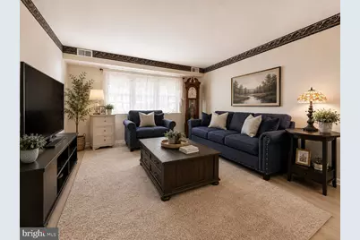 802 South Ave #C2, Secane, PA 19018 - Photo 2