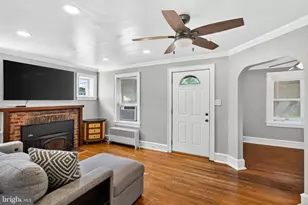 113 Broomall St, Folsom, PA 19033 - Photo 8