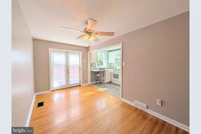 1042 Hopkins Avenue, Glenolden, PA 19036 - Photo 6