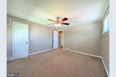 1042 Hopkins Avenue, Glenolden, PA 19036 - Photo 20