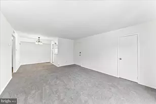 5200 Hilltop Dr, Brookhaven, PA 19015 - Photo 8