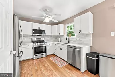 246 Spring Valley Way, Aston, PA 19014 - Photo 6