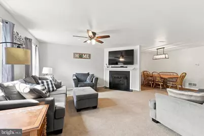 246 Spring Valley Way, Aston, PA 19014 - Photo 2